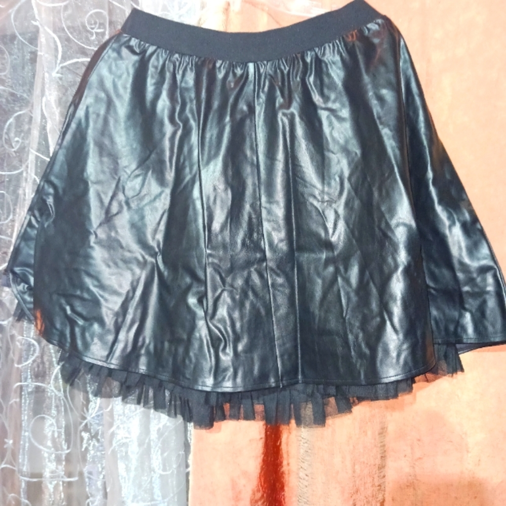 Leather & Lace Skirt Size M/L